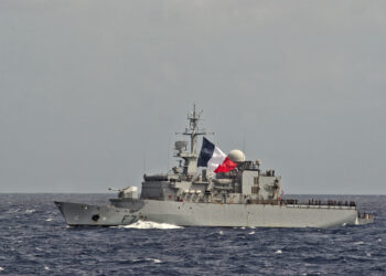 Франција и Грција помагаат во одбрана на Кипар со фрегати, Ф-16 и анти-дрон системи