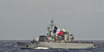 Франција и Грција помагаат во одбрана на Кипар со фрегати, Ф-16 и анти-дрон системи