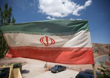 Иран нуди „слободен пристап“ до Ормуз за земји со посебни услови