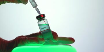 Србија меѓу првите земји што би ја добиле руската вакцина против рак