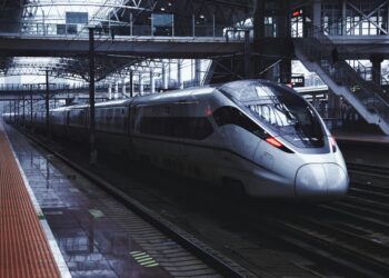 Железничката врска помеѓу Кина и Северна Кореја повторно во функција