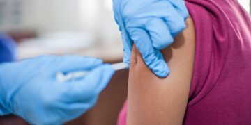 Случаи на опасна болест во пораст во Англија и Европа: Строго препорачлива проверка за вакцинација