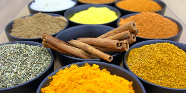 Метаболизмот по 50-тата година: Кои зачини можат да ви помогнат?