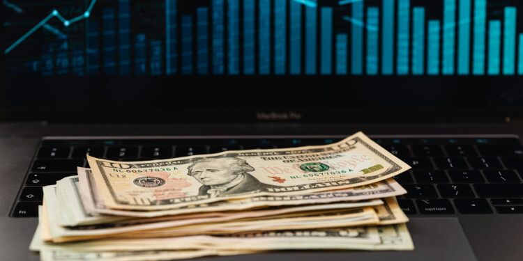 Блискоисточниот конфликт предизвикува раст на инфлацијата и прекини во снабдувањето, оценува ММФ