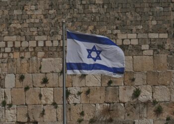 Иран со дронови нападна израелски бази и седиштето на Шин Бет