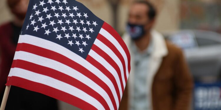 Над 9.000 Американци безбедно се вратиле од конфликтните подрачја на Исток, соопшти Трамп