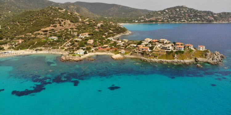 Парични стимулации до 15.000 евра и бенефиции за преселба на овој остров