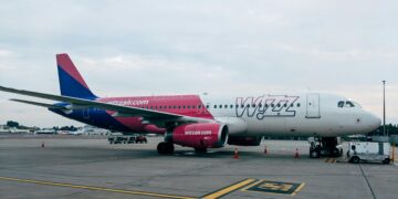 Летовите на „Виз Ер“ до Израел, Дубаи, Абу Даби, Оман и Саудиска Арабија привремено прекинати