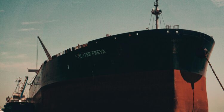 Танкери за нафта првпат ќе можат да минуваат низ Ормутскиот теснецот