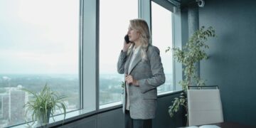 Жените во менаџментот во ЕУ: 35,2% од раководните позиции се сега под нивна контрола