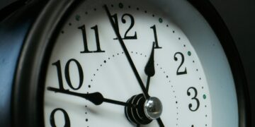 Летното сметање започнува: Ефектите на сезонското поместување на часовникот