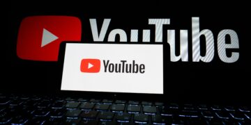 YouTube тестира AI што ве води директно до најинтересните моменти во видеата