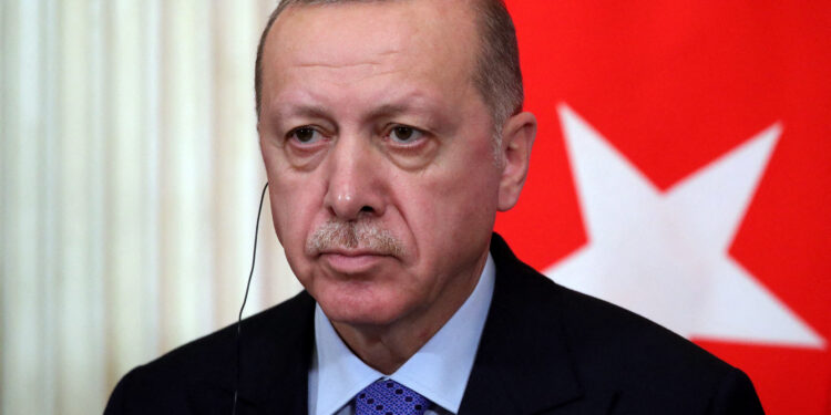 Ердоган: Турција сака да остане подалеку од воените конфликти