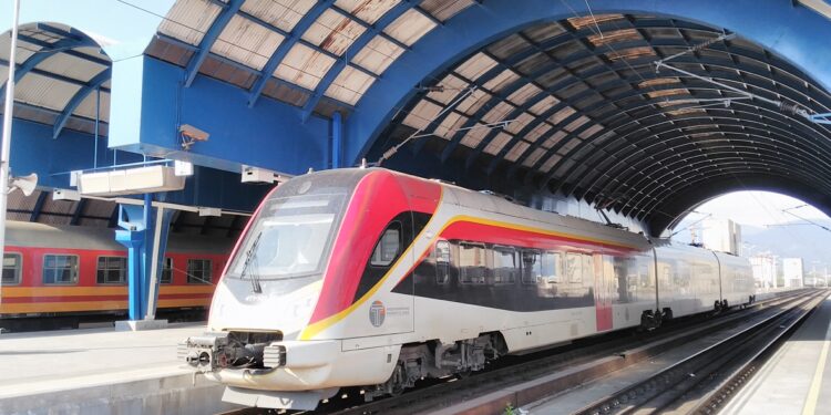 Коридор 8 во финална фаза: Возови меѓу Македонија и Бугарија се очекуваат до 2030 година