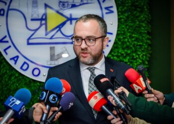 Тошковски: 14 лица повикани на разговор за случајот со врсничко насилство во Ѓорче Петров