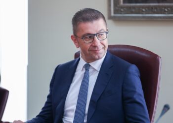 Мицкоски најави образовни реформи: Предност за вработување на најдобрите студенти