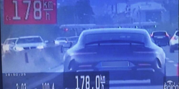 178 км/ч: Возач фатен меѓу Гостивар и Тетово каде летал двојно над дозволеното