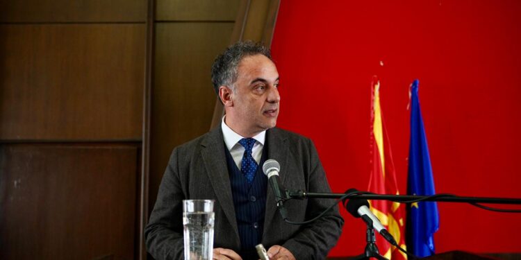 Искусните лекари ќе можат да продолжат со работа до 70 години: Нови измени во Законот за здравствена заштита