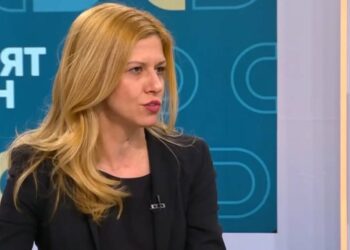 Михаела Доцова избрана за претседателка на бугарскиот парламент