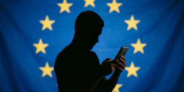 „Роаминг како дома“: Западен Балкан наскоро без дополнителни трошоци за мобилни услуги во ЕУ