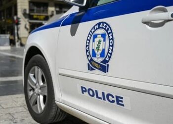 Вооружен маж отвори оган на две локации во Атина: Повредени неколку лица