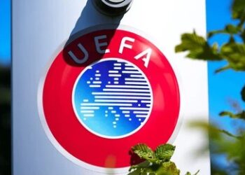 Фудбалски судија од УЕФА уапсен во Британија: Отворена истрага за сериозни обвинувања