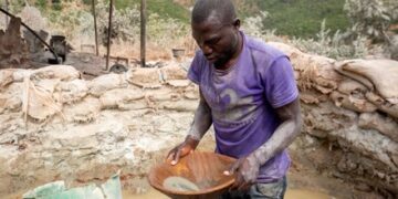 Вистинската цена на богатството во Зимбабве: Златната треска што ја храни диктатурата