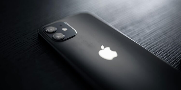 Предупредување за корисниците на Apple: „Секој мора да знае за оваа опасна измама“