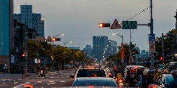 Нови строги правила во Грција: Возачите казнети и кога патниците не носат појас, казни до 2.000 евра