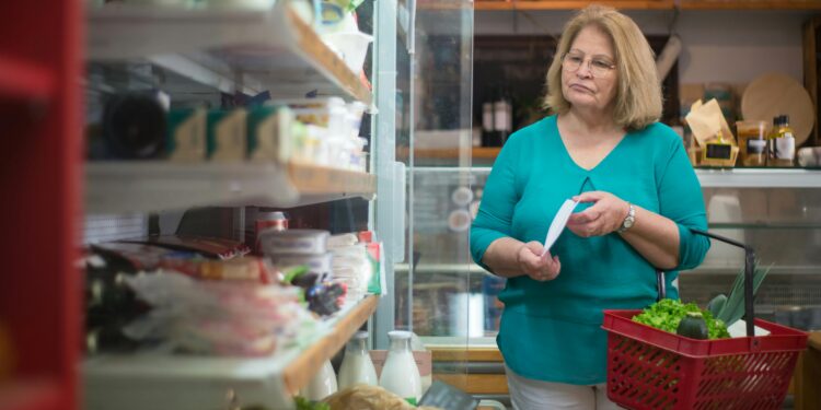 Словенците шокирани од цените во хрватските продавници