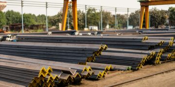 ЕУ ги заострува правилата за увоз на челик: Царините зголемени на 50%