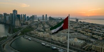 ОАЕ бараат долари од САД: Во спротивно ќе се свртат кон кинескиот јуан