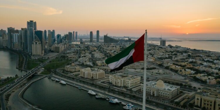 ОАЕ бараат долари од САД: Во спротивно ќе се свртат кон кинескиот јуан