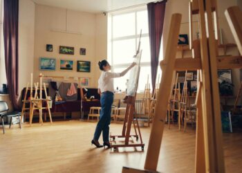 Над 60 македонски уметници дел од голема културна манифестација во Тирана