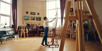 Над 60 македонски уметници дел од голема културна манифестација во Тирана