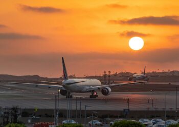 Враќање на нормално снабдување со авионско гориво ќе потрае месеци по отворањето на Ормутскиот теснец