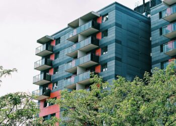 Четири управители на згради ги изгубија лиценците: Утврдени неправилности во работењето