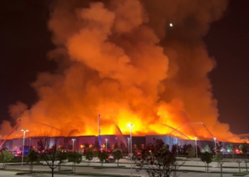 Велодромот во Олимпискиот парк во Рио де Жанеиро го зафати голем пожар (ВИДЕО)