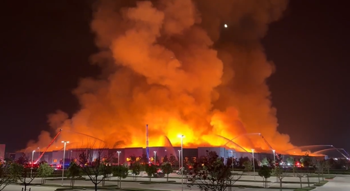 Велодромот во Олимпискиот парк во Рио де Жанеиро го зафати голем пожар (ВИДЕО)