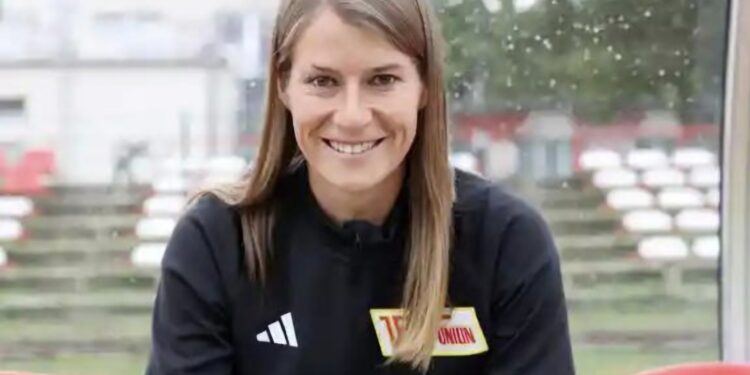 Историски пресврт во фудбалот: Мари-Луиз Ета стана првата жена тренер во Бундеслигата – Унион Берлин со храбар потег