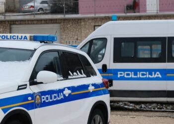 Нови закани за бомби, евакуирани повеќе училишта во Загреб