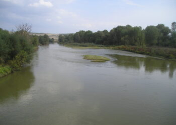 Можно излевање на реките во Македонија, внимателно движење покрај суводолиците