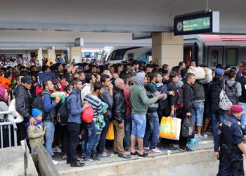 Миграциски бран ја преплавува ЕУ: За 15 години бројот на имигранти скокна за над 20 милиони