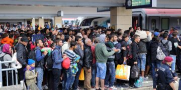Миграциски бран ја преплавува ЕУ: За 15 години бројот на имигранти скокна за над 20 милиони