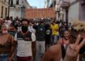 Стотици жители на Хавана на улица: Блокади и бучни протести поради прекините на струја и недостигот на гориво