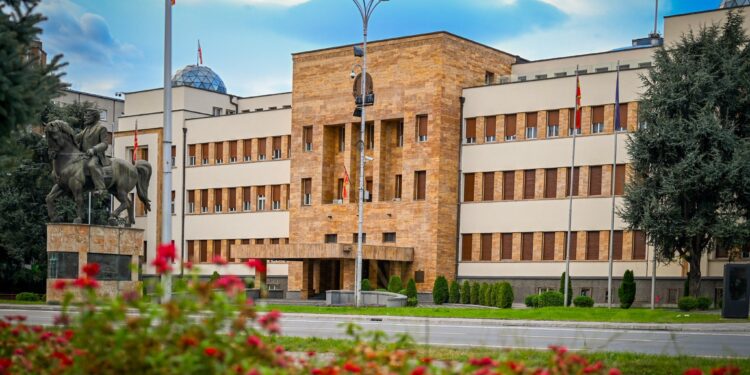 Собраниската комисија денес одлучува за нови состави во ДКСК и Советот за детско престапништво