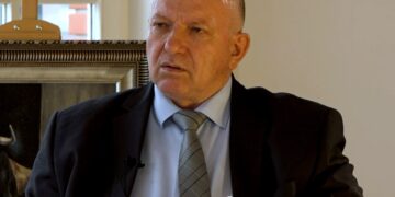 Азески: Компаниите се исцрпени, растот на инфлацијата може да донесе катастрофални последици