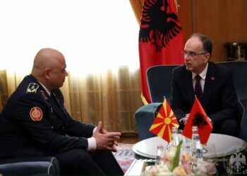 Генерал Лафчиски во Тирана: Македонија и Албанија ја зајакнуваат одбранбената соработка