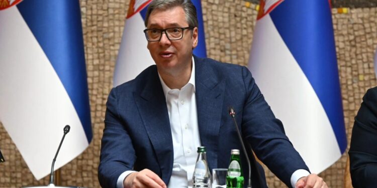 „Кој си ти?“: Вучиќ најави отворање на нов државен портал