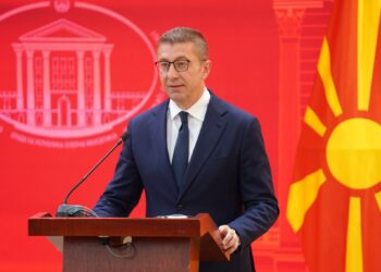 Мицкоски: Македонија е подготвена за реформи, но не и за идентитетски компромиси